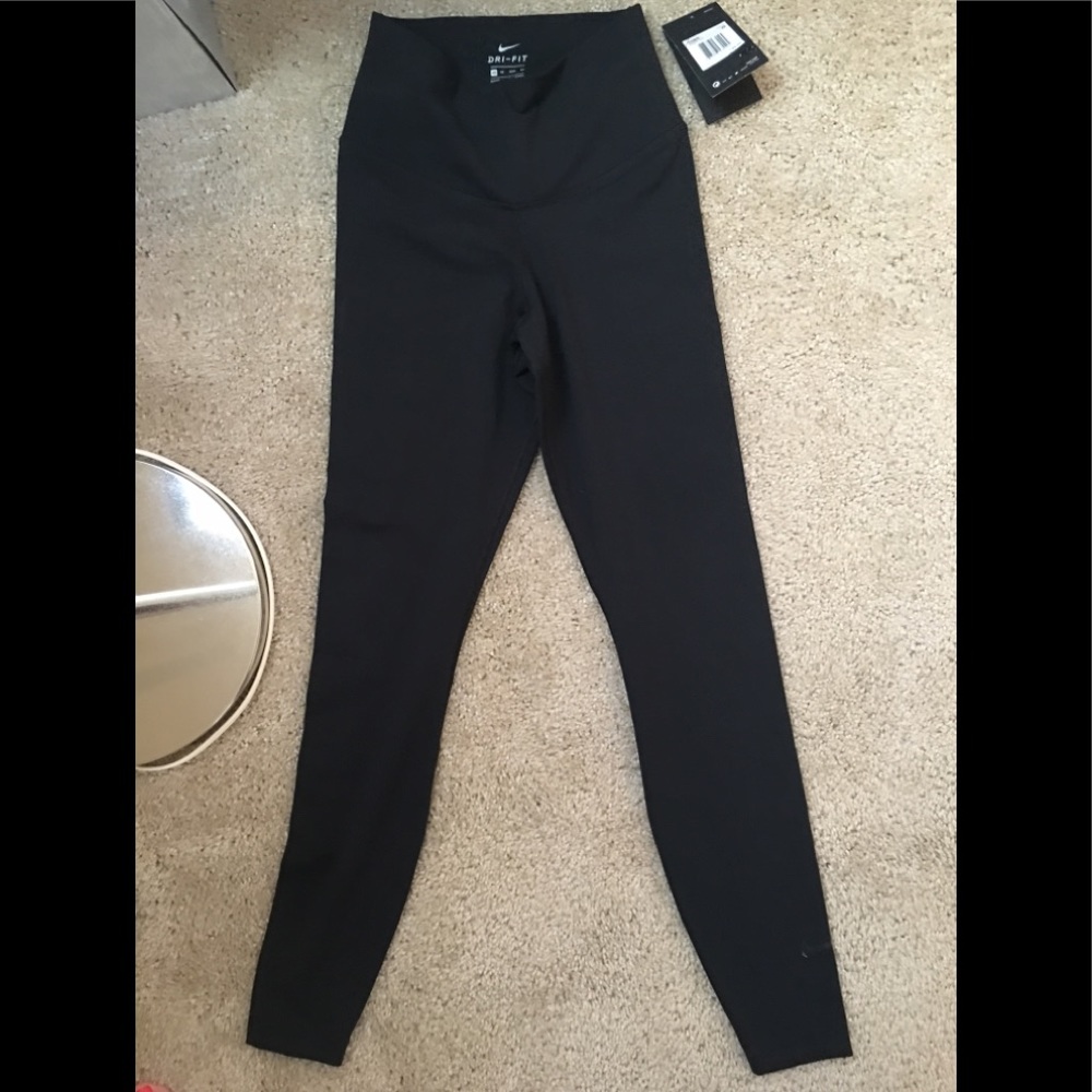 Nike power leggings NWT, sz XS